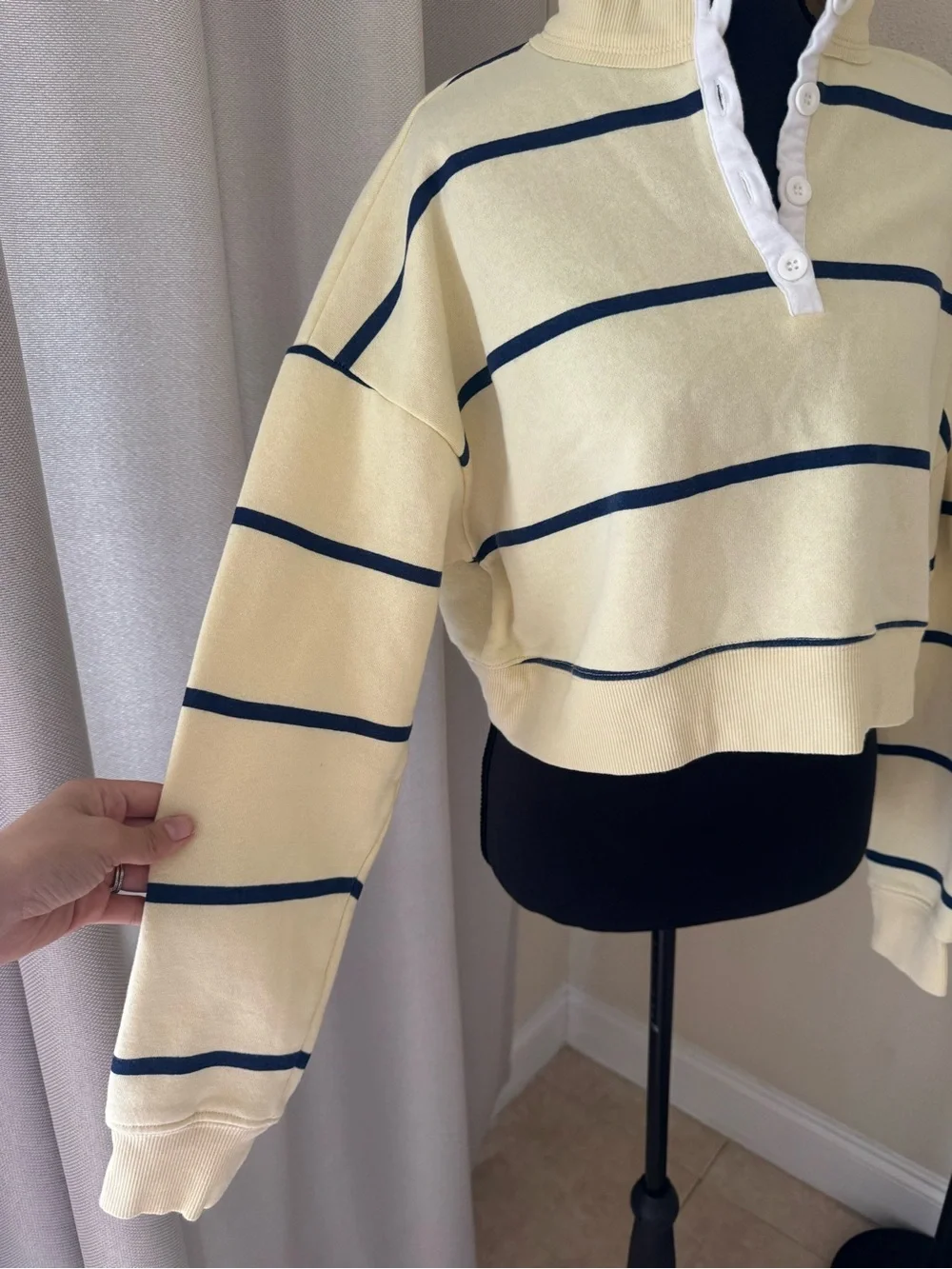 BP. Cream Navy Stripe Half Button Cropped Sweatshirt Pullover Size S - Picture 4 of 11